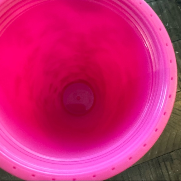 Starbucks 2022 Holiday ‘Woodland Lace Color Change" Pink Tumbler 24oz Venti - Picture 4 of 5